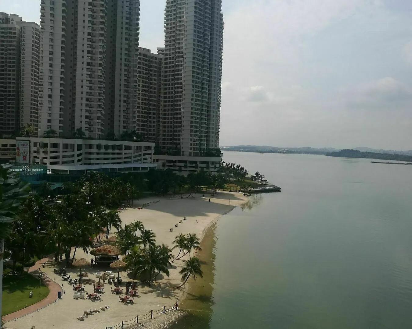 Grain Of Sand Johor Bahru 0*,  Malesia